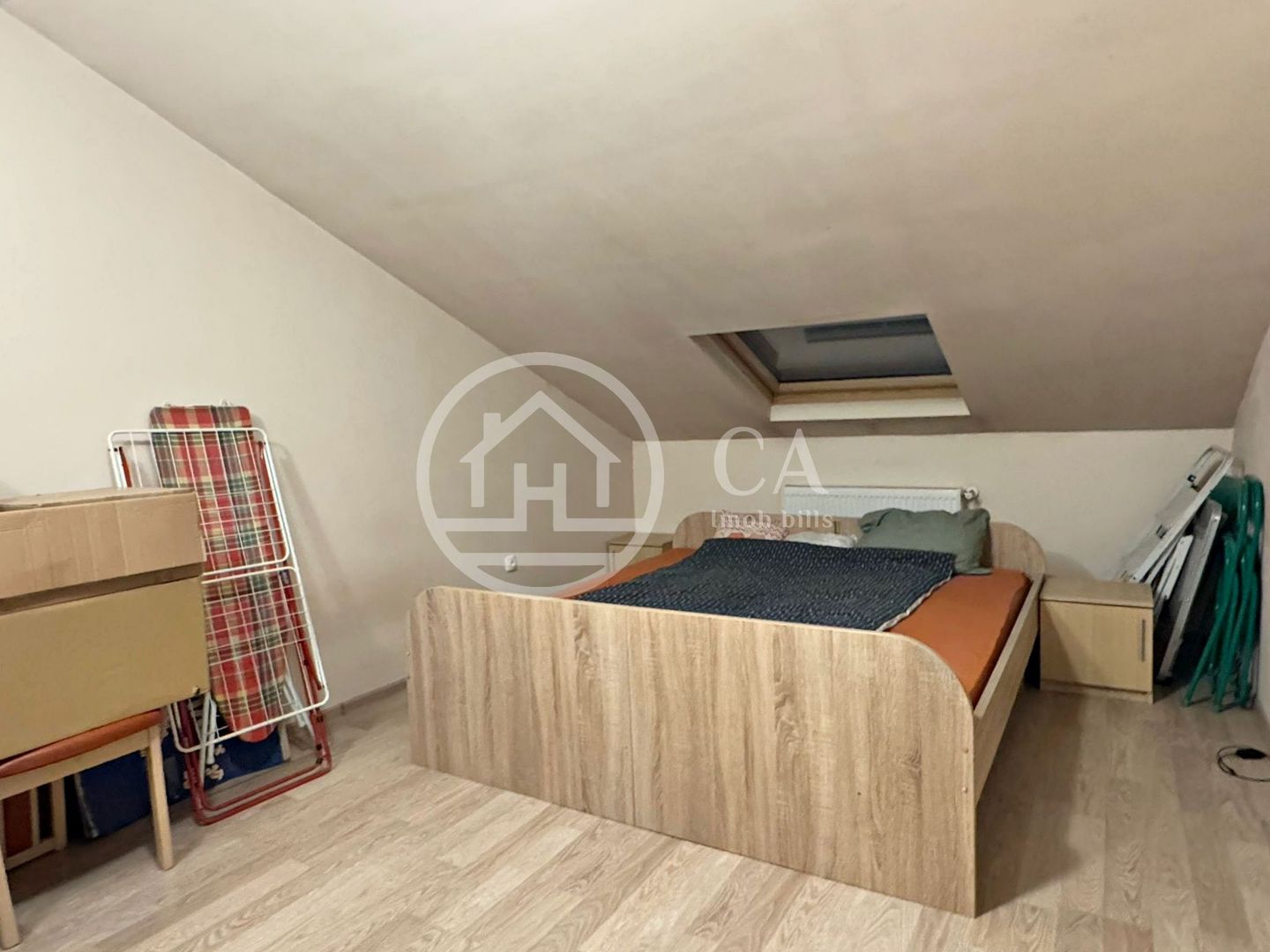 Apartament cu 3 camere de vanzare in zona Rogerius Oradea - Poză 6