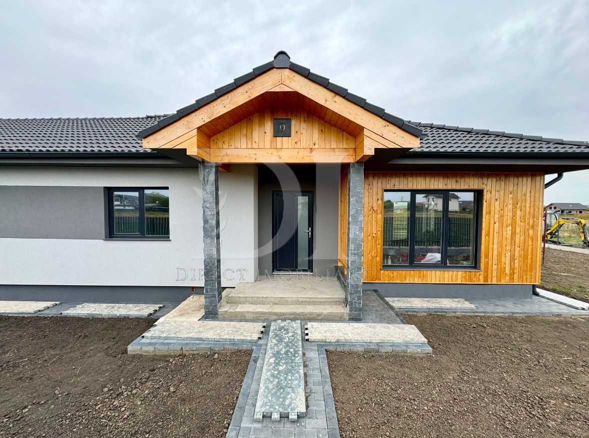 Casa semifinisată | teren liber 675 mp  | Zona Jucu - Poză 1