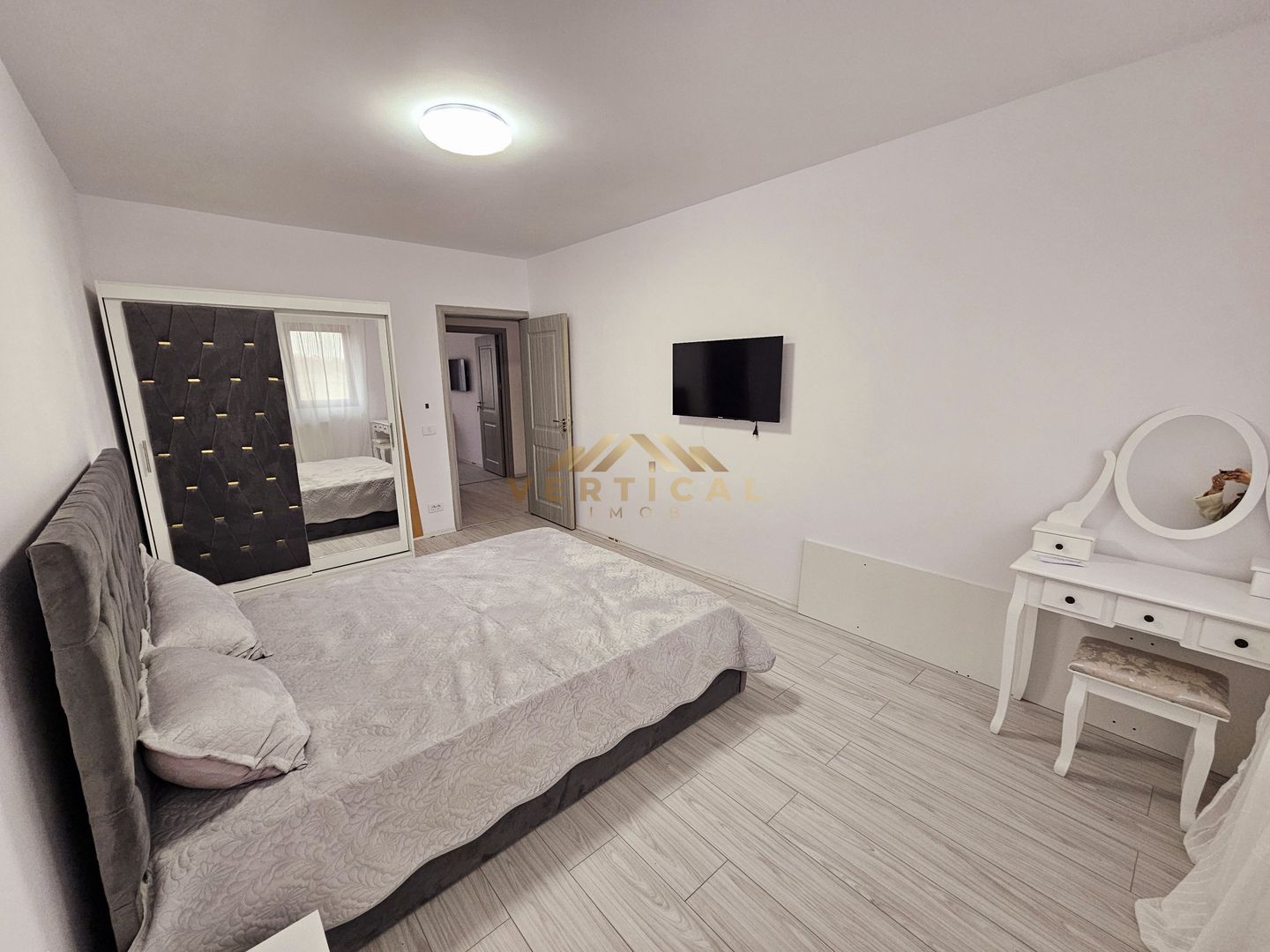 Vila 5 camere complet mobilata si utilata - comuna Berceni - Poză 11