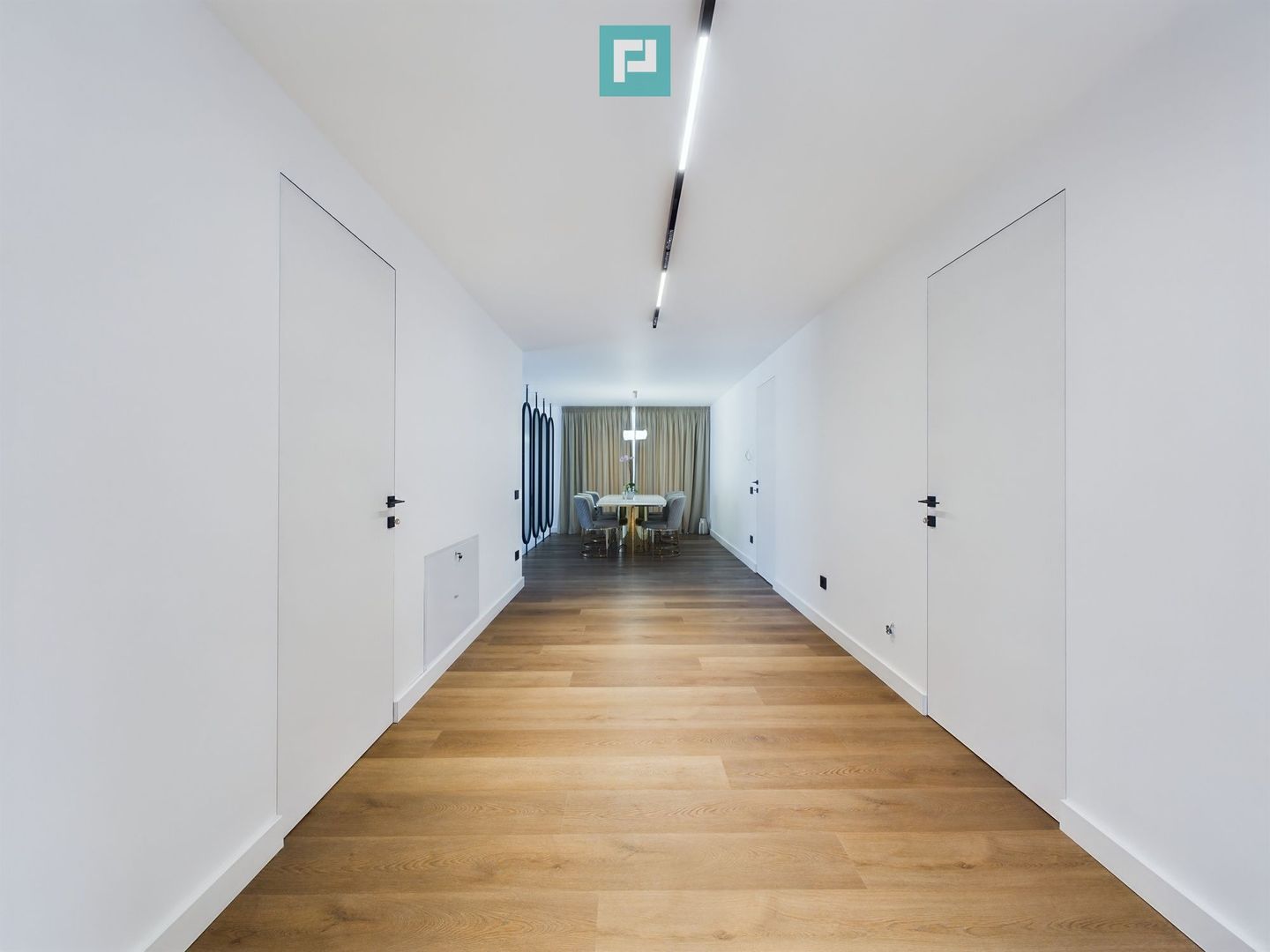 Vilă extravagantă pe Lacul Snagov - Poză 30