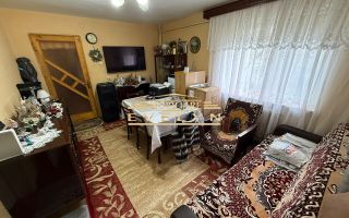 Apartament 3 camere de vânzare – Etaj 1 – Zona Școala Nr. 7 - Poză 1