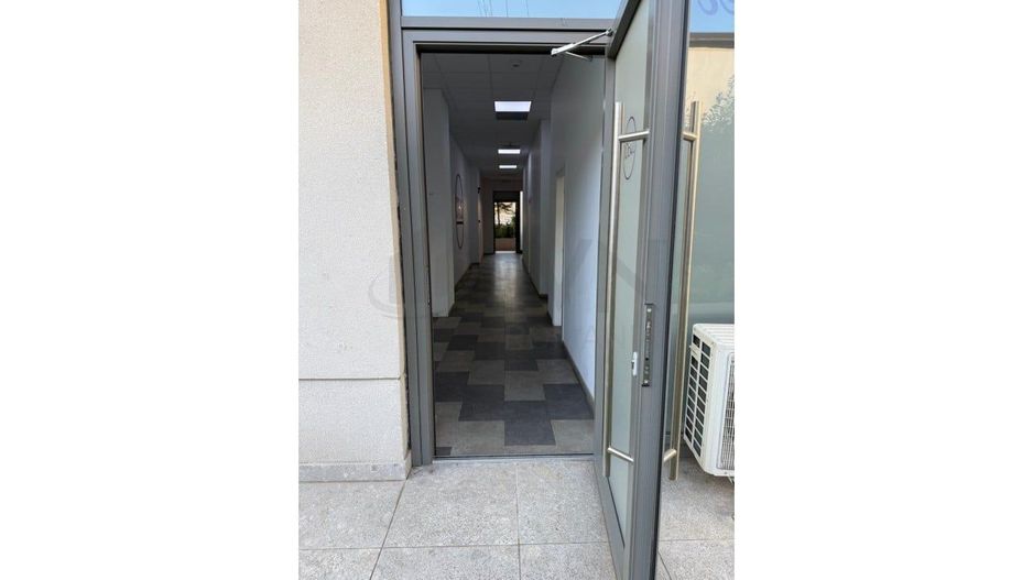 REC3001665 Spatiu Comercial Premium Central - Poză 4