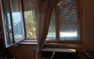 BRASADAS vinde garsoniera la etajul 2 în Micro 15 - Poză 2