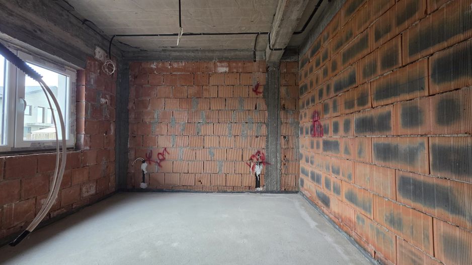 Vilă individuală în Tunari – 5 camere, curte privată - Poză 11