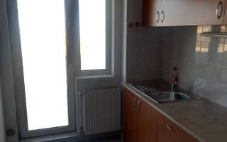 Apartament 2 camere decomandat cu garaj, zona Europa - Poză 1