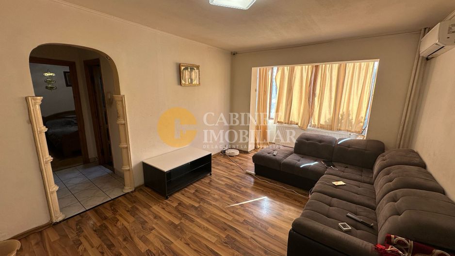 PODU ROS - ETAJUL 1  - 3 CAMERE - MOBILAT SI UTILAT - Poză 2