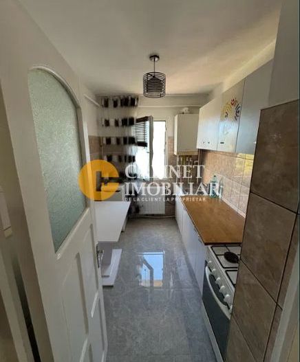 Apartament cu 2 Camere - Liber - Podu Ros Primaverii - Poză 4