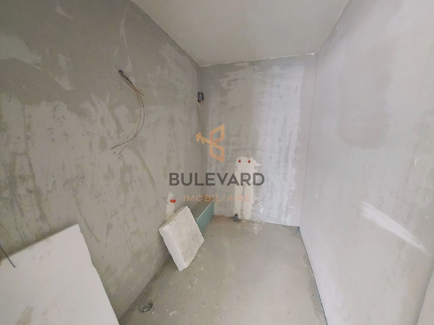 Apartament cu 3 camere+garaj+terasa de 20 mp! - Poză 9