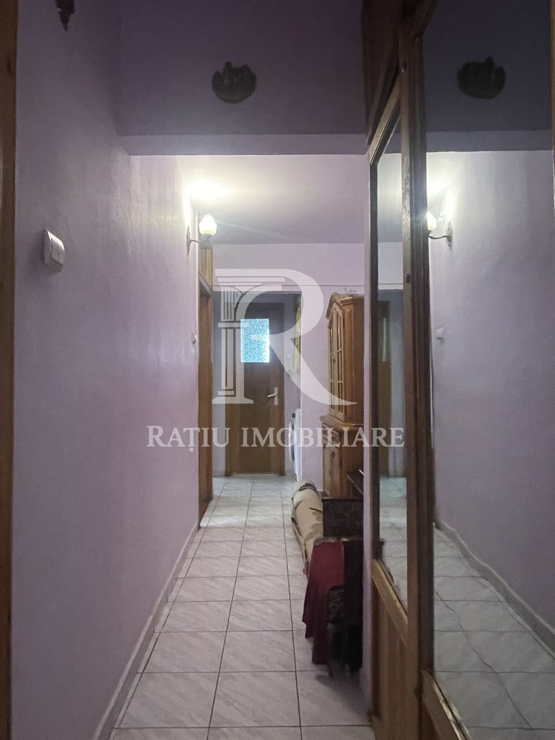 Apartament cu 3 camere  | Etaj intermediar | Calea Aradului | Oradea - Poză 4