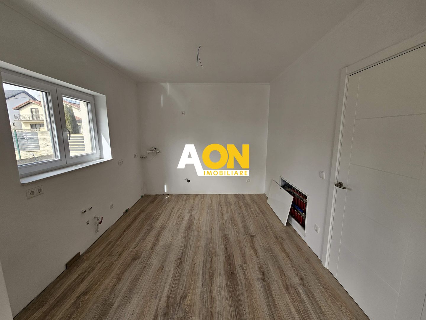 Casa 4 camere, cu predare la cheie, 324 mp teren, Micesti - Poză 9