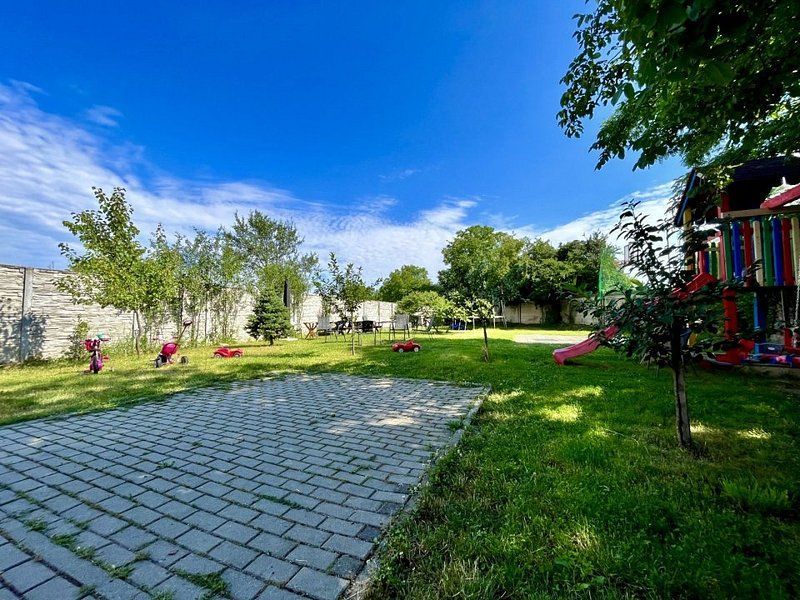 Apartament cu 3 camere, et 1, loc de parcare și spațiu de agrement, zona Lipovei - Poză 17