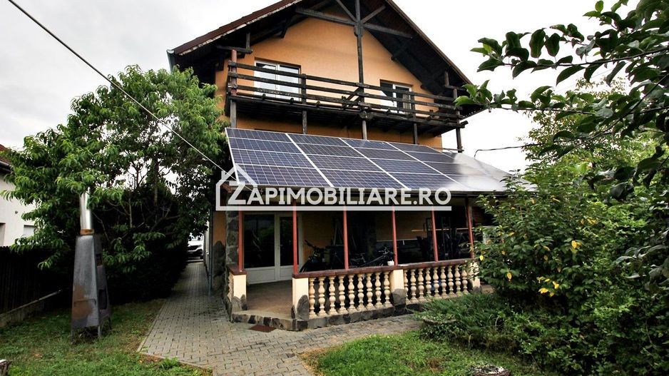 Pensiune P-E-M 9 camere,9 bai,1 bucatarie,teren 900 mp - Poză 2