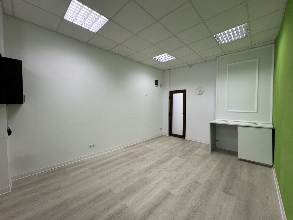 Spatiu servicii, birouri, Zona Modern. Comision 0 - Poză 6