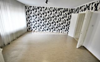 Spatiu birouri 4 camere, 2 băi,100 mp. zona centrală - Poză 2
