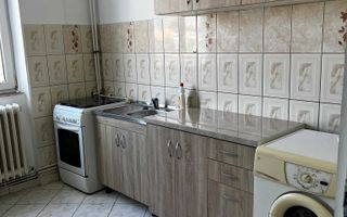 Garsonieră decomandată de închiriat, zona Metalurgiei, Iași - Poză 3