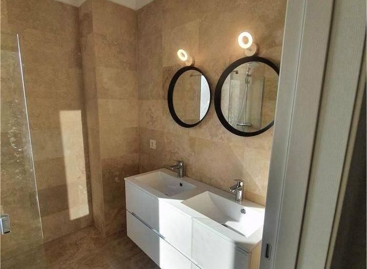 Penthouse 4 camere LUX, vedere parc Cazzavillan, 2 locuri parcare - Poză 18