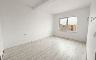 Duplex cu 4 camere despărțit prin camera tehnica | Mosnita Noua - Poză 6