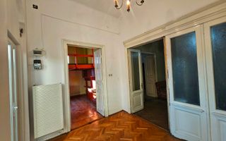 Casă cu arhitectură interbelică, 5 camere, teren 409 mp – Central - Poză 11