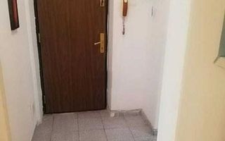 Garsoniera in zona Decebal (Bloc Reabilitat-7 minute Mentrou Piata Muncii) - Poză 1