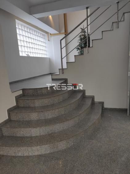 SPAȚIU COMERCIAL / BIROURI DE VÂNZARE | 425 MP TOTAL - Poză 4