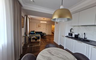 Elegantă și prestanță - Poză 8