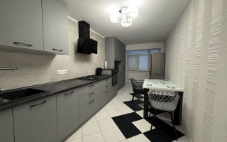 Chirie, apartament, 3 camere, str. Petru Movilă, Centru - Poză 1