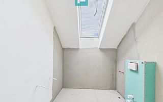 Apartament la mansardă în Freidorf - Shopping City - Poză 8