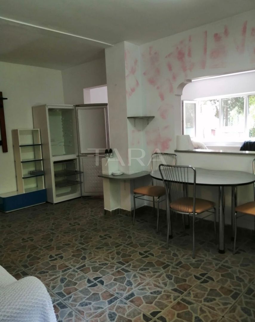 Vanzare apartament 2 camere Zorilor, zona UMF. - Poză 1