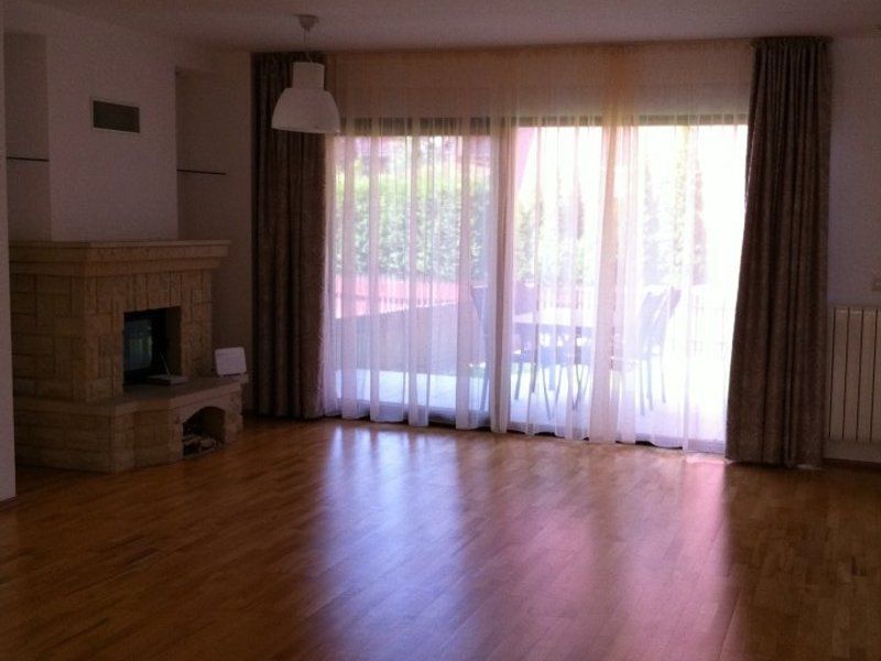 Vila in complex Ibiza Club-Iancu Nicolae/Jolie Ville - Poză 4