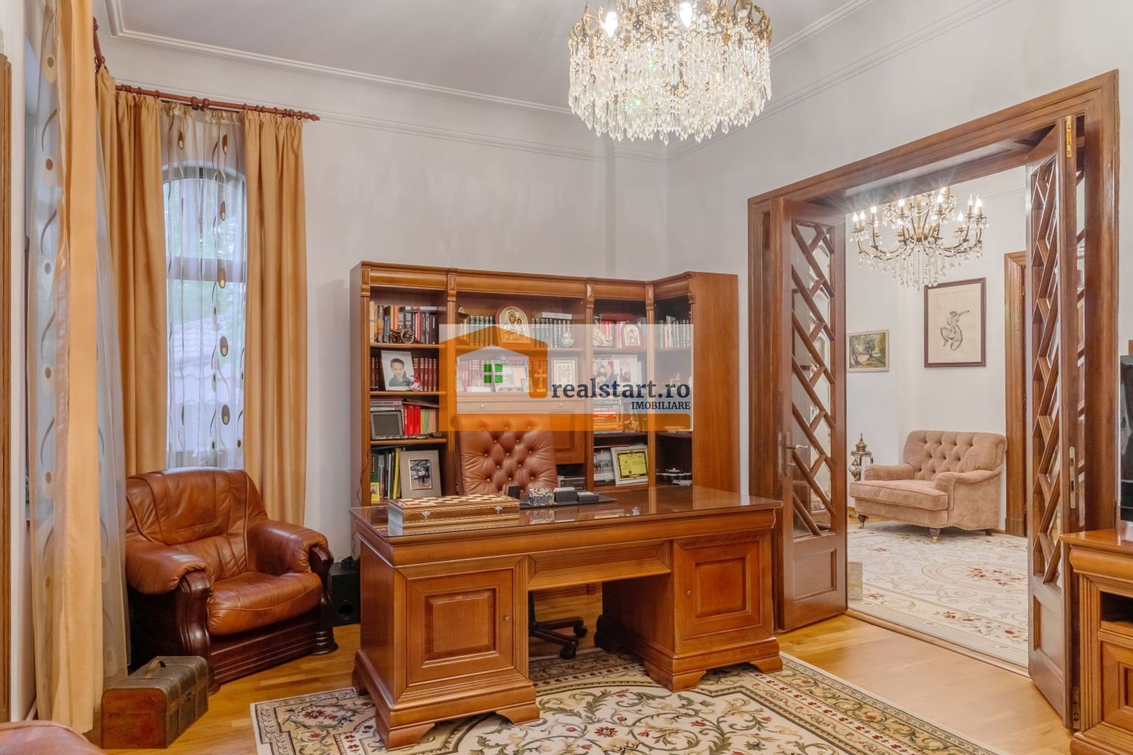 Ideal Investment, 1400 sqm land, mixt buildings, near parks and subway - Poză 1