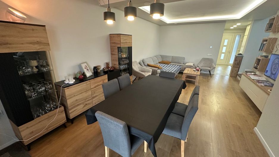 Duplex deosebit cu garaj și subsol - Poză 9