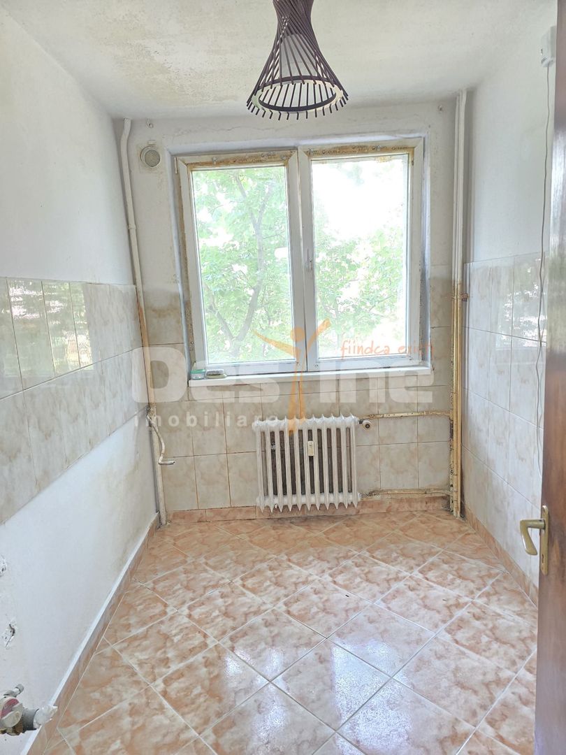 APARTAMENT 3 CAMERE SEMIDECOMANDAT - Poză 11