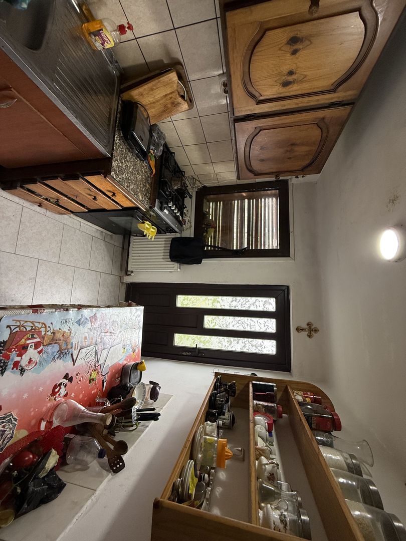 Casă corp C1 84mp + casă corp C2 51mp+garaj+ grădină și teren 889mp - Poză 16