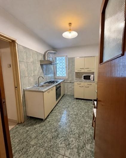 Vanzare Apartament 2 camere, 46 mp utili + lbalcon bloc 1970, Drumul Taberei - Poză 4