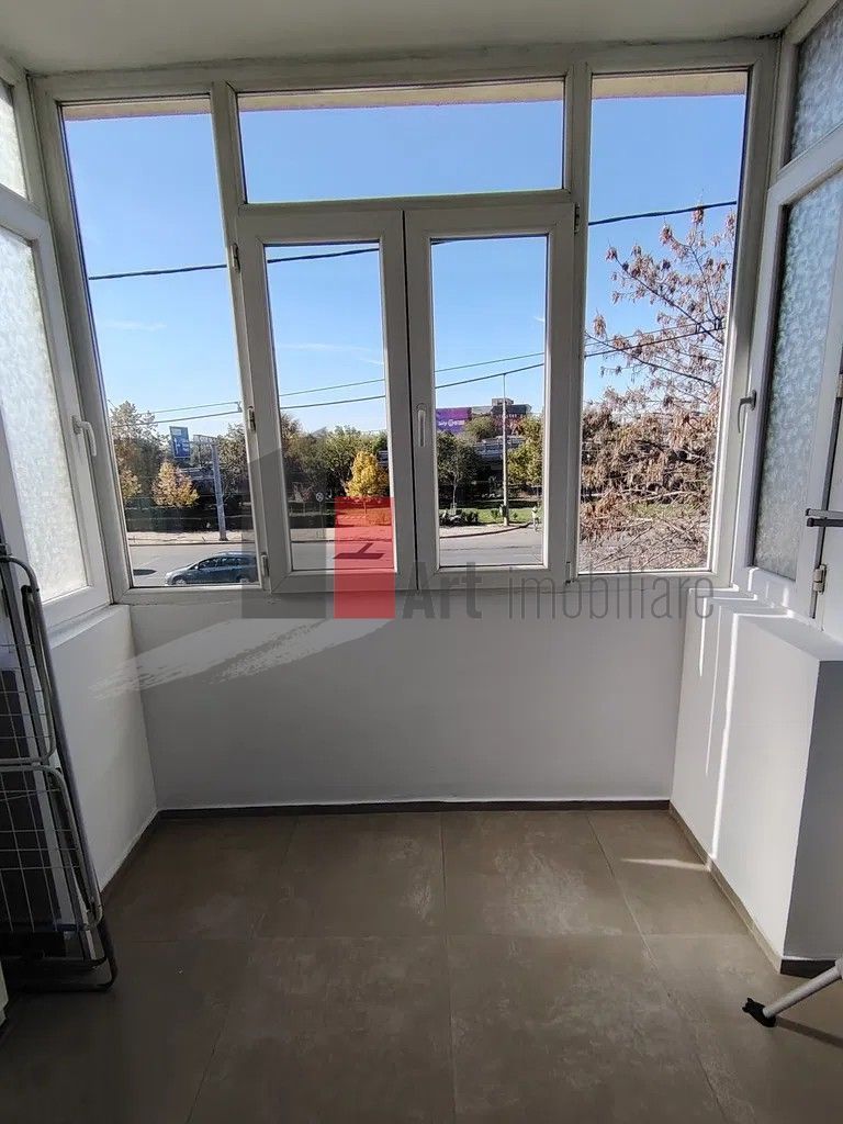 Apartament cu 3 camere de inchiriat in zona Grivita - Poză 8