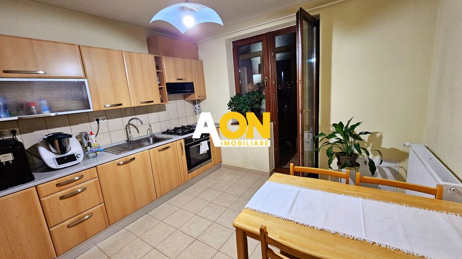 Apartament 3 Camere Zona Cetate, cu Scara Interioara - Poză 5