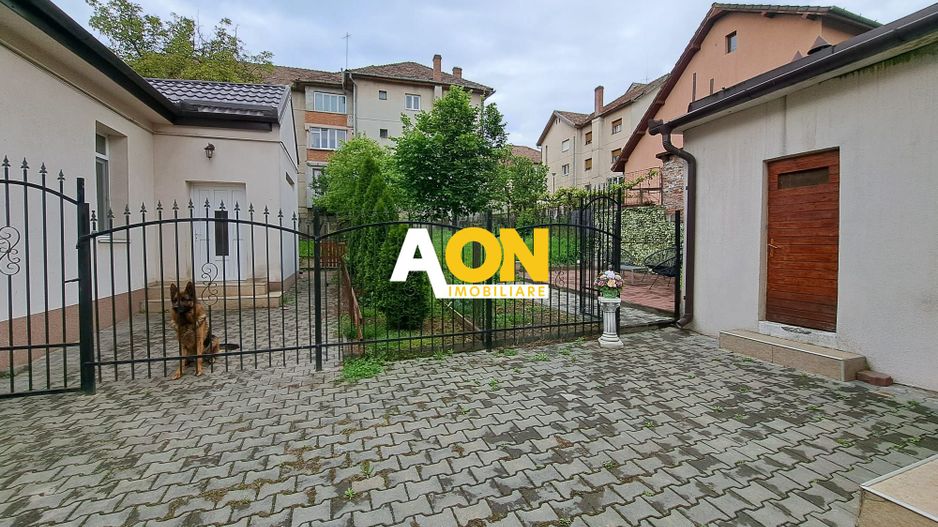 2 Corpuri de Cladire Teren 660mp, Zona Motilor - Poză 1