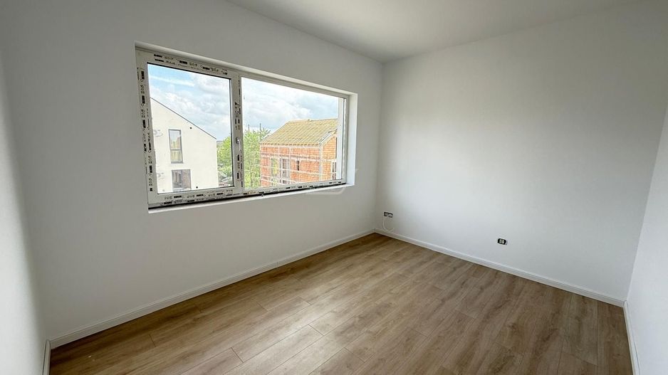 Etaj 2. Lift. Finisaje superioare. Loc de parcare. - Poză 6