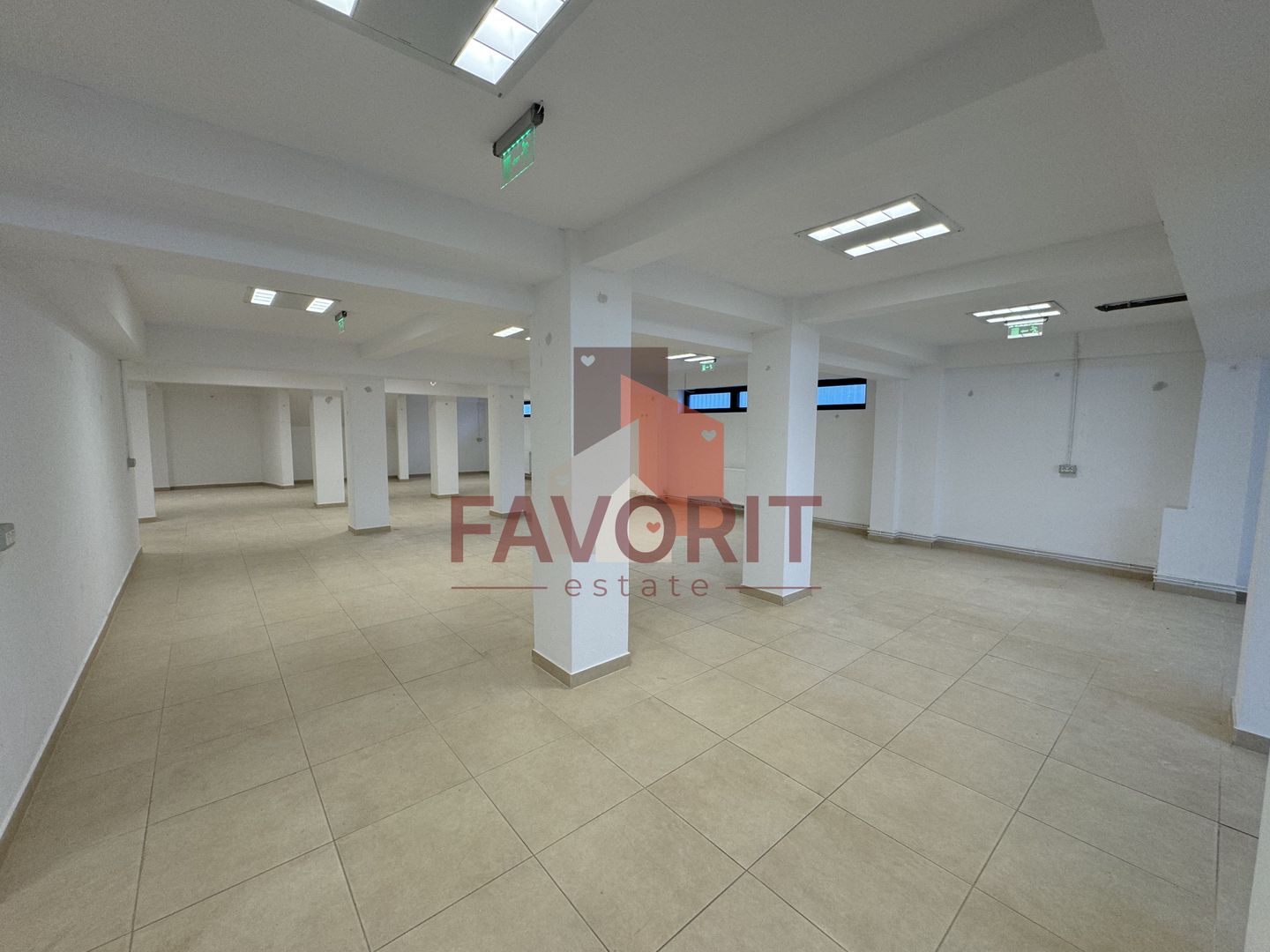 Spatiu de inchiriat aproape de Piata 700 si zona centrala - Poză 6