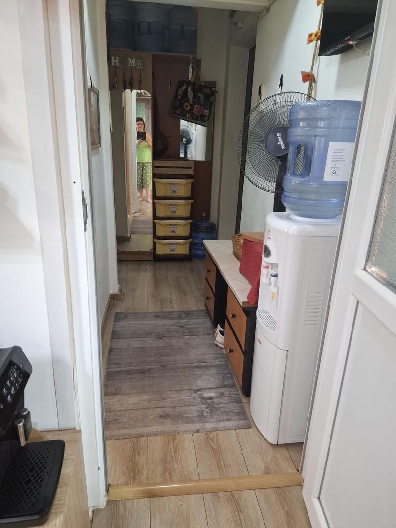 Apartament cu trei camere, Brancoveanu-Luica, 93.0000€ negociabil - Poză 4