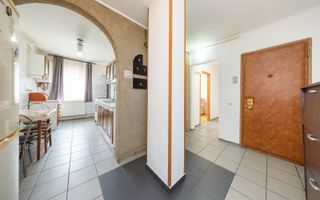 COMISION 0% | 3 CAMERE DECOMANDAT | 2 PARCĂRI | TRACTORUL RMX192750 - Poză 4