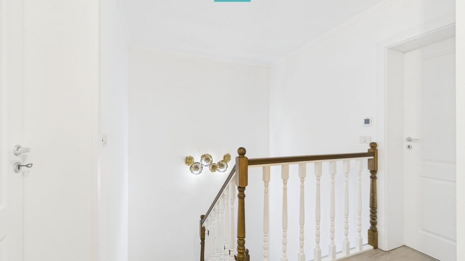 Casă cu 4 camere în Dumbrăvița, langă pădure - Poză 23