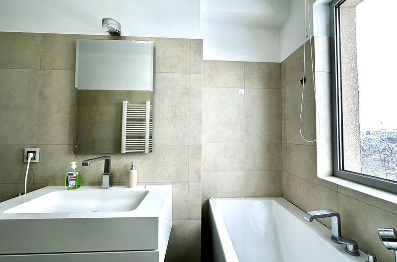 Suprafață generoasă, într-un imobil exclusivist, zona Bălcescu - Poză 24