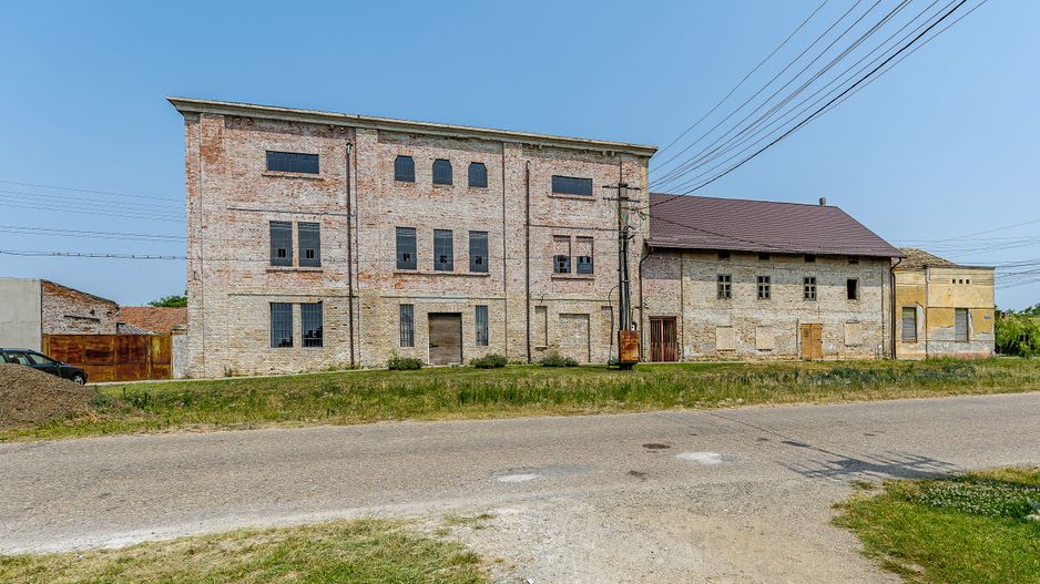 Clădire depozitare/producție pe 3 nivele, în Nădlac - Poză 14