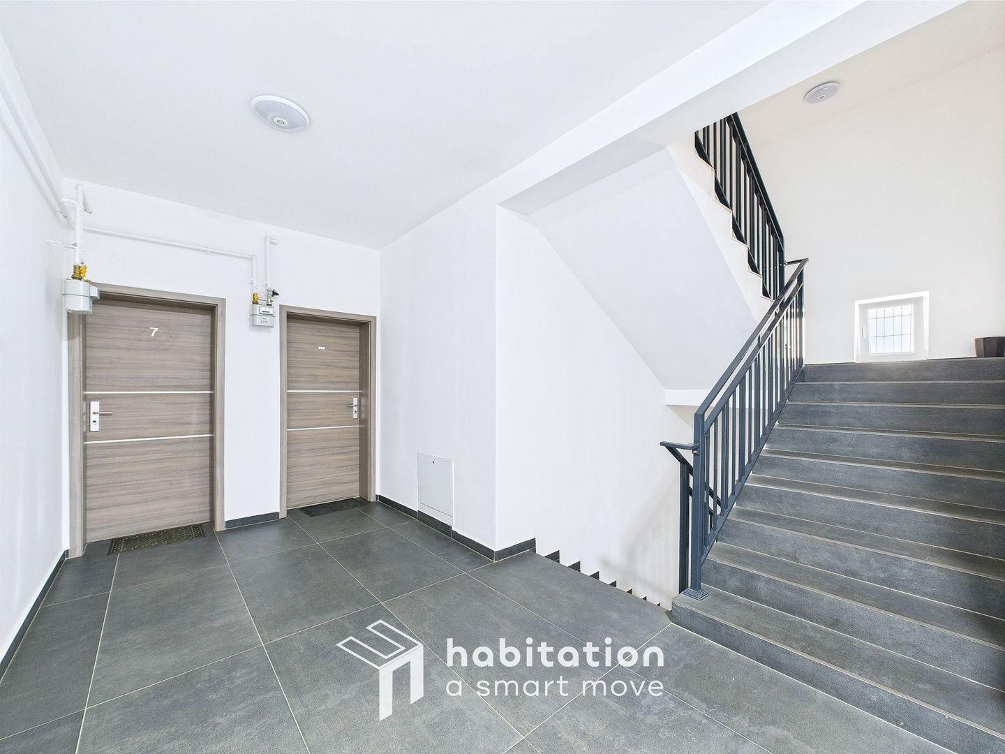 Apartament cochet și elegant, dressing generos,  la intrare in  Giroc - Poză 21