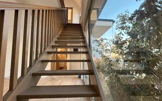 Casa cu 5 camere - Dumbarvita - Poză 2