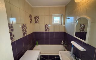 Apartament cu 3 camere central - Poză 5