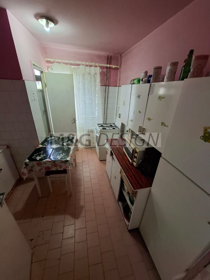 Apartament 2 camere confort 1, etaj 3, zona Sagului - Poză 1