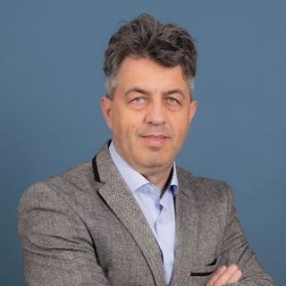 Cristian Sima - TRÎMBIȚAȘU ESTATE
