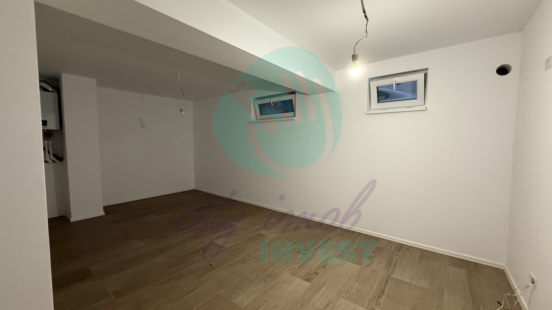 3 camere - ideale pentru activitati sau investitie - Poză 4